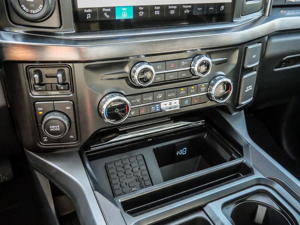 New 2026 Ford F250 Lariat w/ Black Appearance Package AWD/4WD image 44