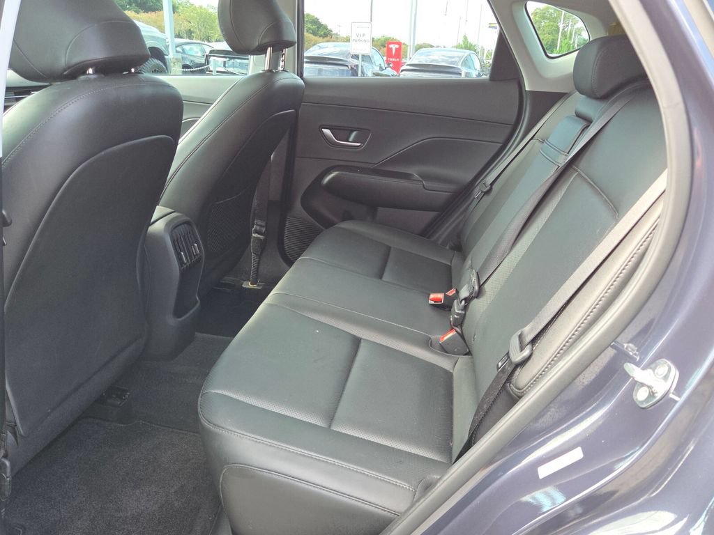 Used 2024 Hyundai Kona Limited AWD/4WD image 11