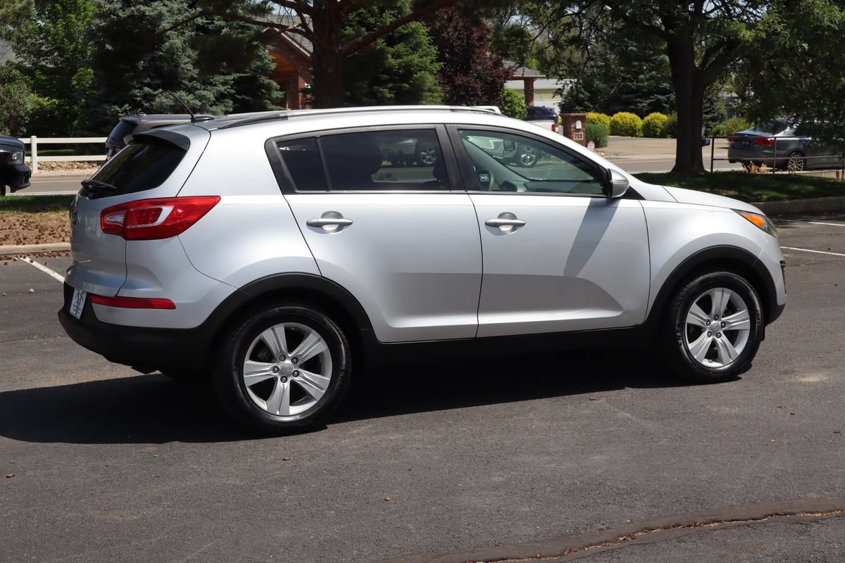 Used 2011 Kia Sportage LX w/ Convenience Pkg FWD image 4