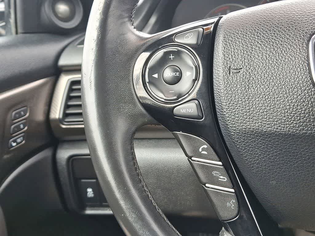 Used 2017 Honda Accord EX-L image 17