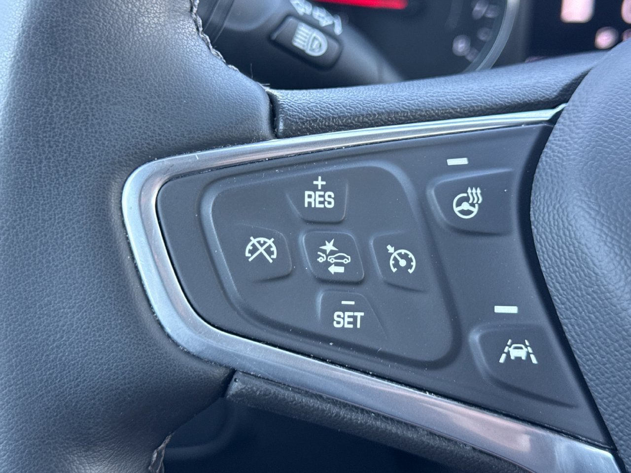Used 2023 Chevrolet Equinox LT AWD/4WD image 27