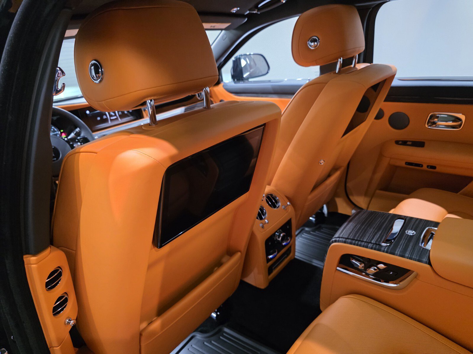 Used 2024 Rolls-Royce Ghost w/ Ghost Package AWD/4WD image 14