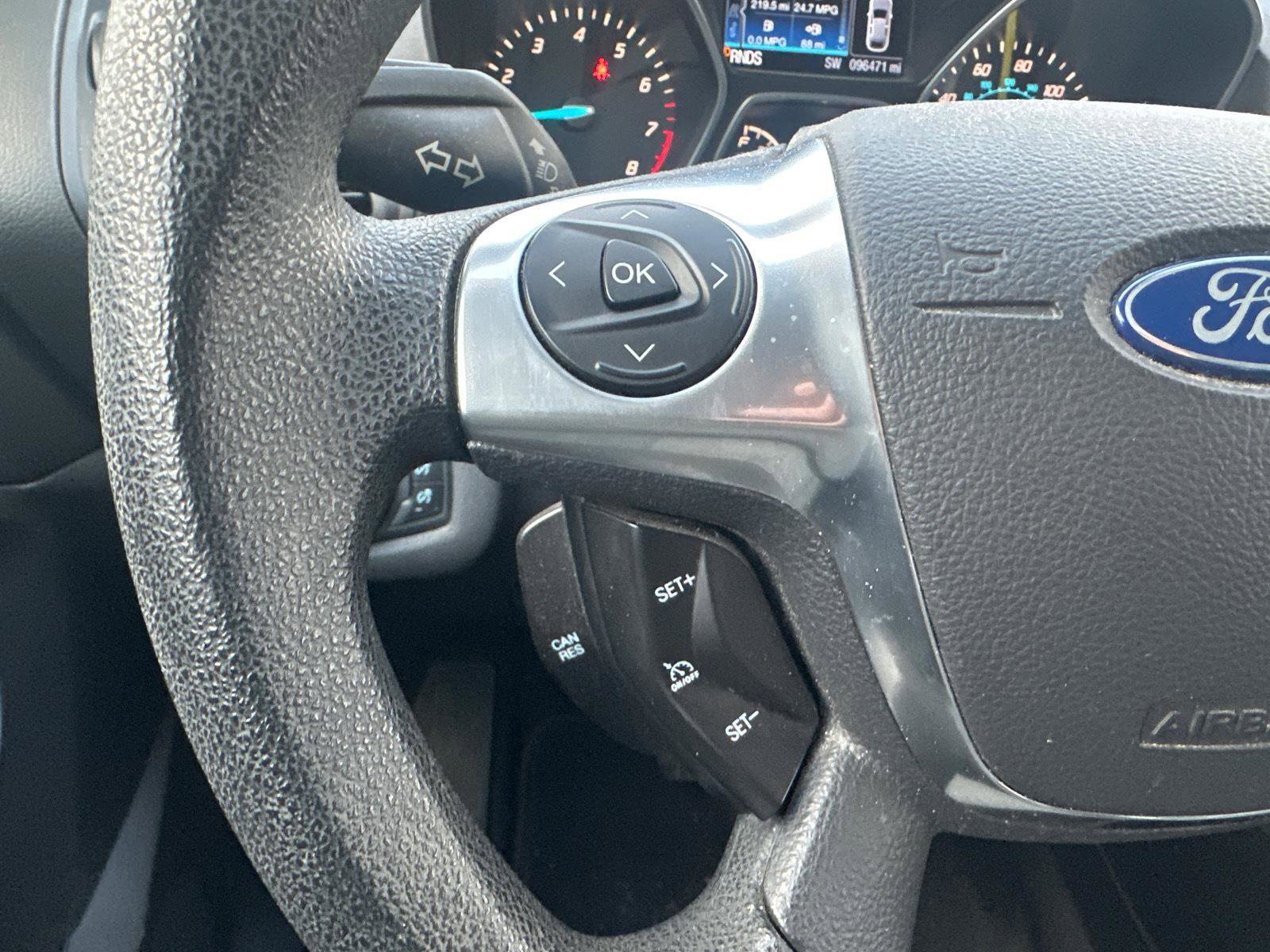 Used 2016 Ford Escape SE w/ Equipment Group 201A image 19