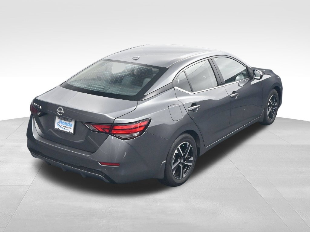 Used 2025 Nissan Sentra SV FWD image 42