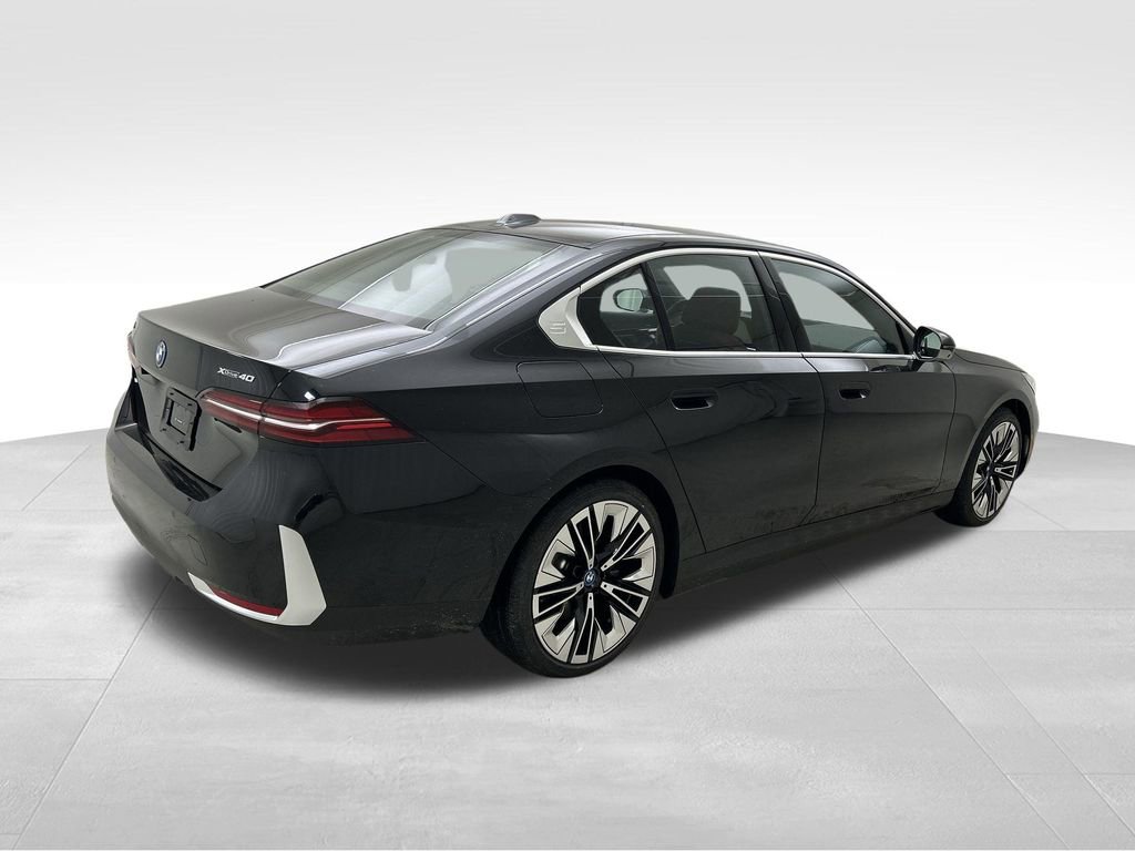 New 2025 BMW i5 xDrive40 w/ Premium Package image 9