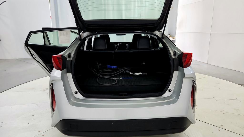 Certified 2018 Toyota Prius Prime Premium FWD image 20