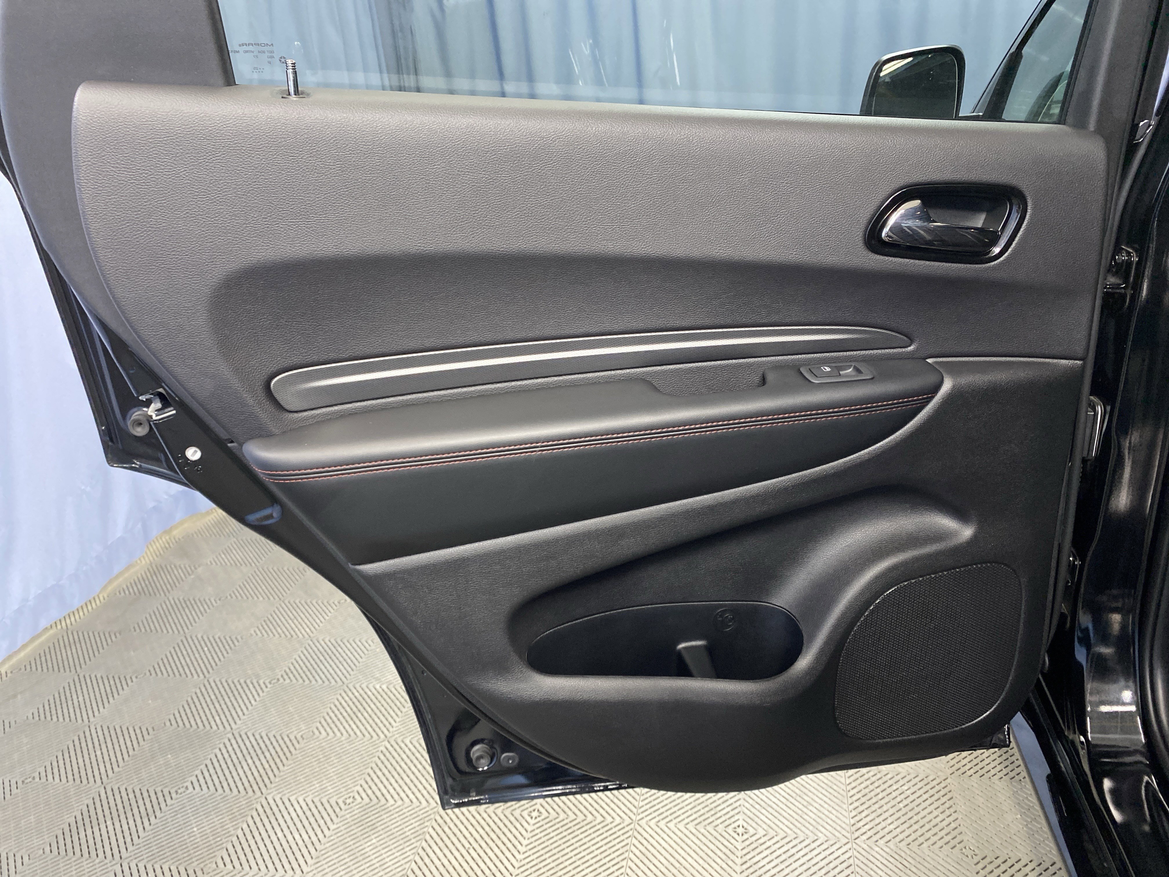 Certified 2025 Dodge Durango GT image 24