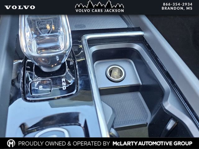 New 2026 Volvo XC60 B5 Plus w/ Protection Package Premier image 22