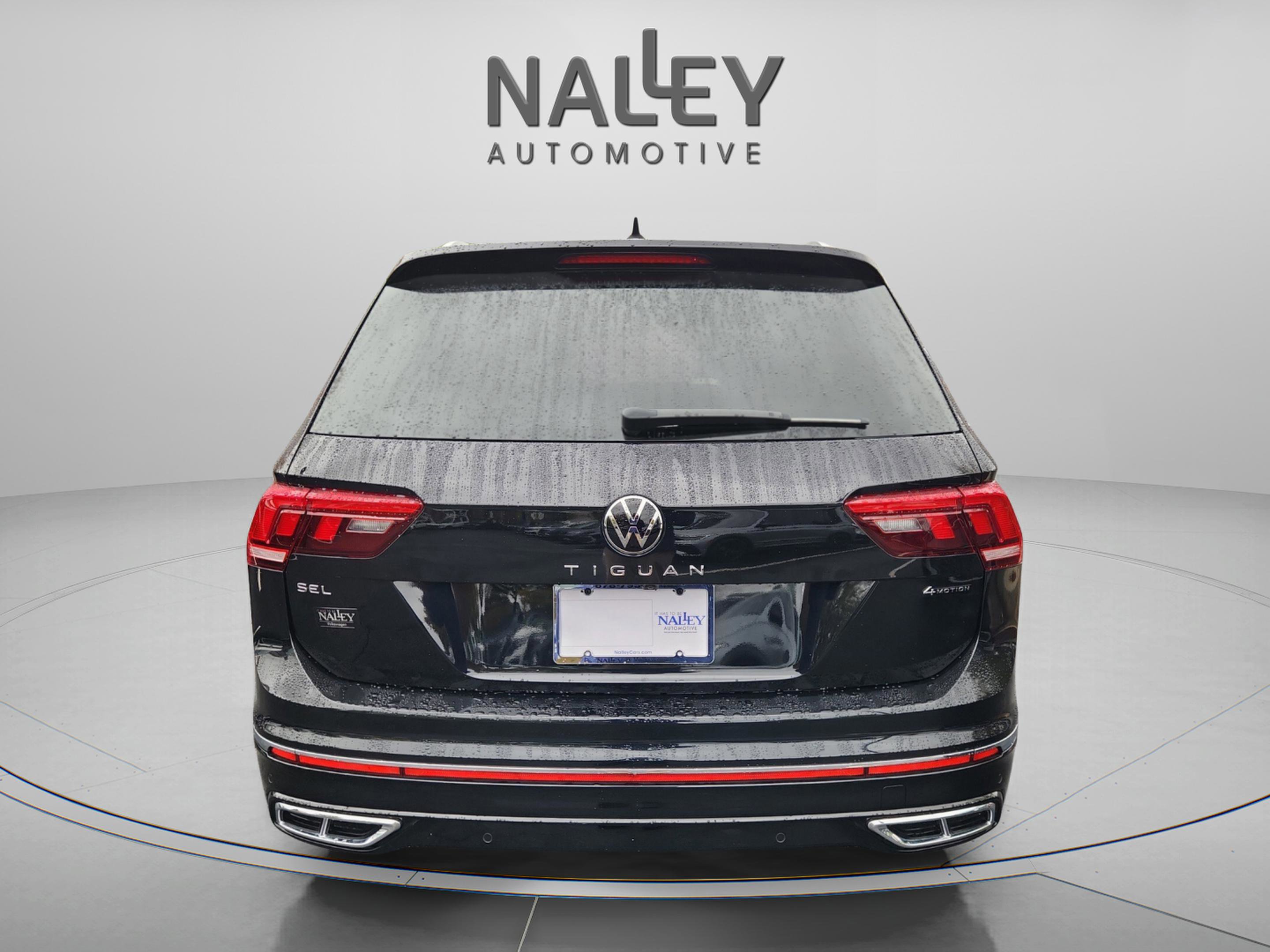 Used 2024 Volkswagen Tiguan SEL R-Line image 4