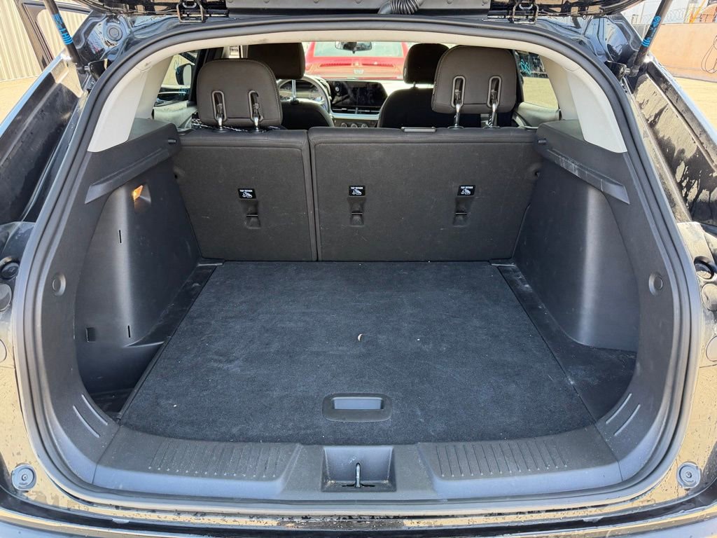 Used 2025 Chevrolet Trax LS image 11
