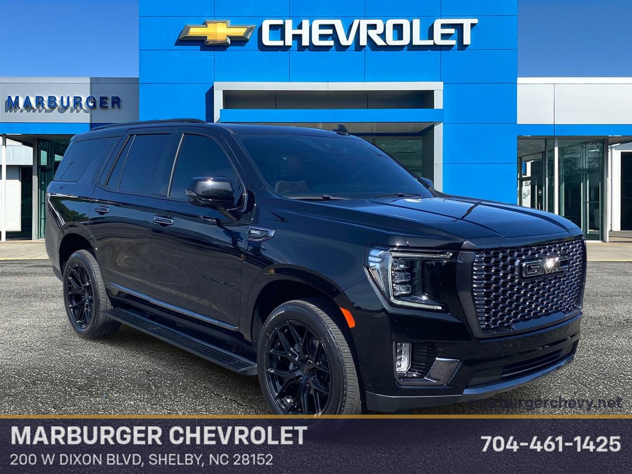 Used 2023 GMC Yukon Denali Ultimate AWD/4WD image 1