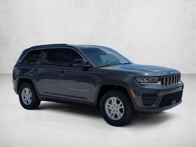Used 2025 Jeep Grand Cherokee Laredo w/ Luxury Tech Group I RWD video 3
