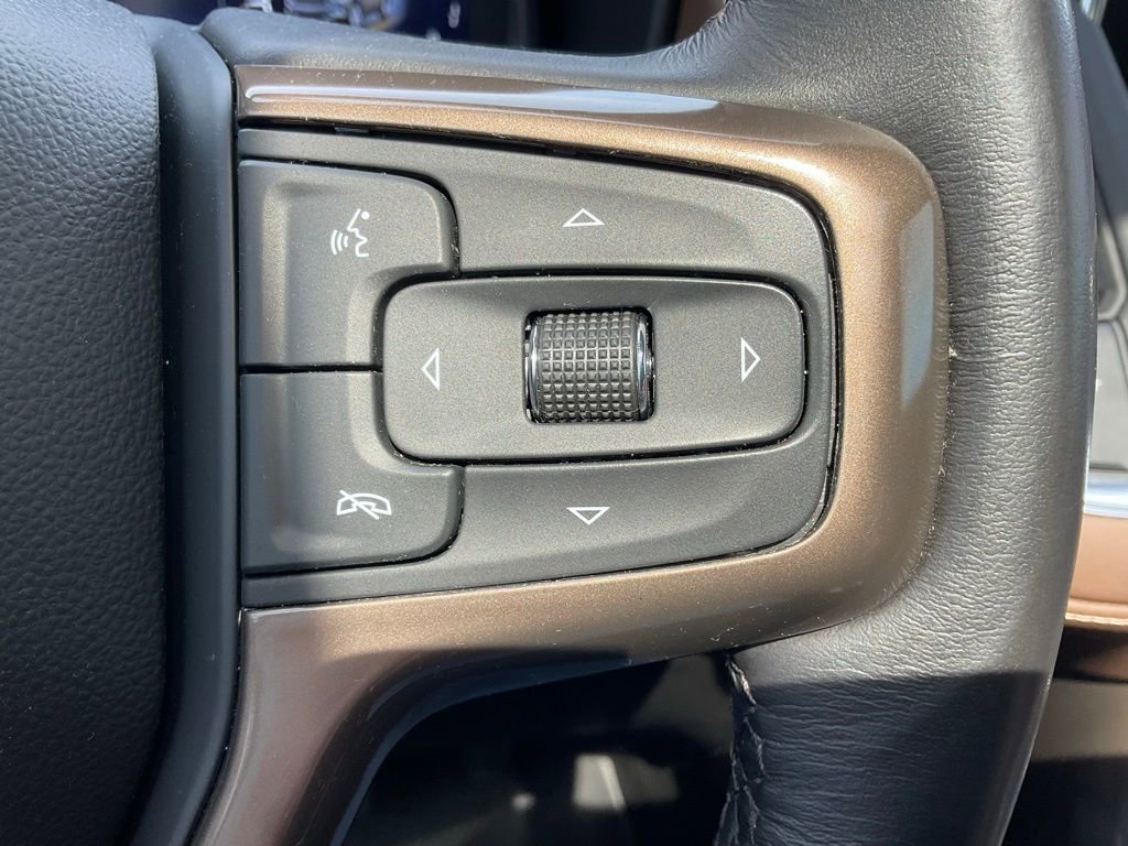 Used 2023 Chevrolet Tahoe High Country AWD/4WD image 14