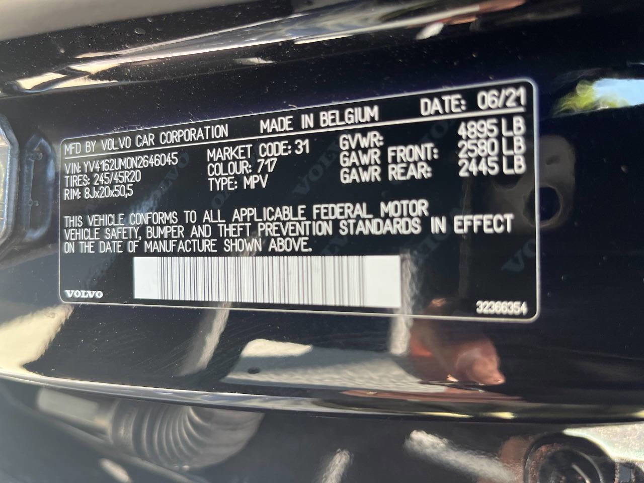 Used 2022 Volvo XC40 T5 R-Design w/ Advanced Package image 39