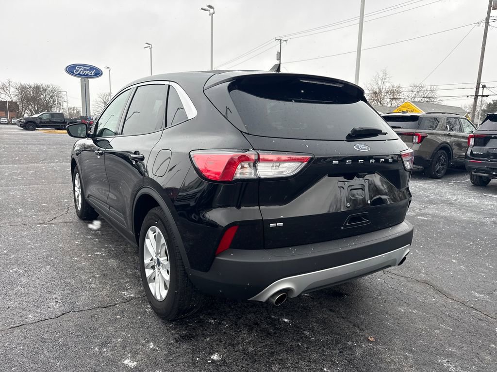 Used 2022 Ford Escape SE w/ Convenience Package image 9
