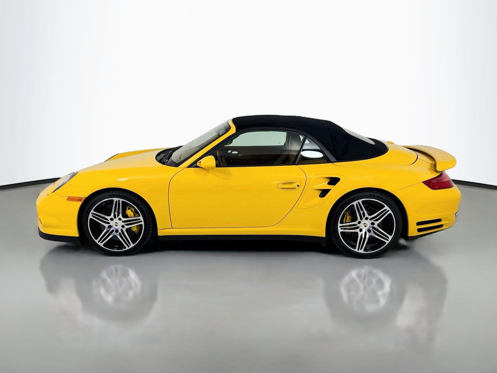 Used 2009 Porsche 911 Turbo AWD/4WD image 4