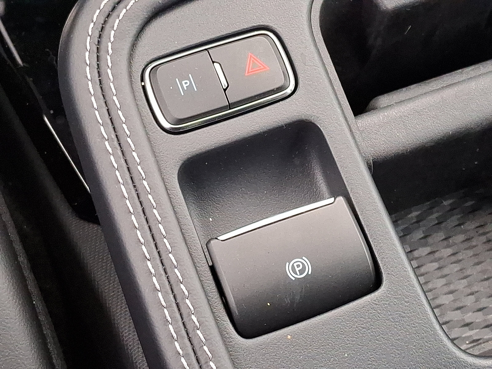 Used 2025 Ford Mustang Mach-E Premium image 27