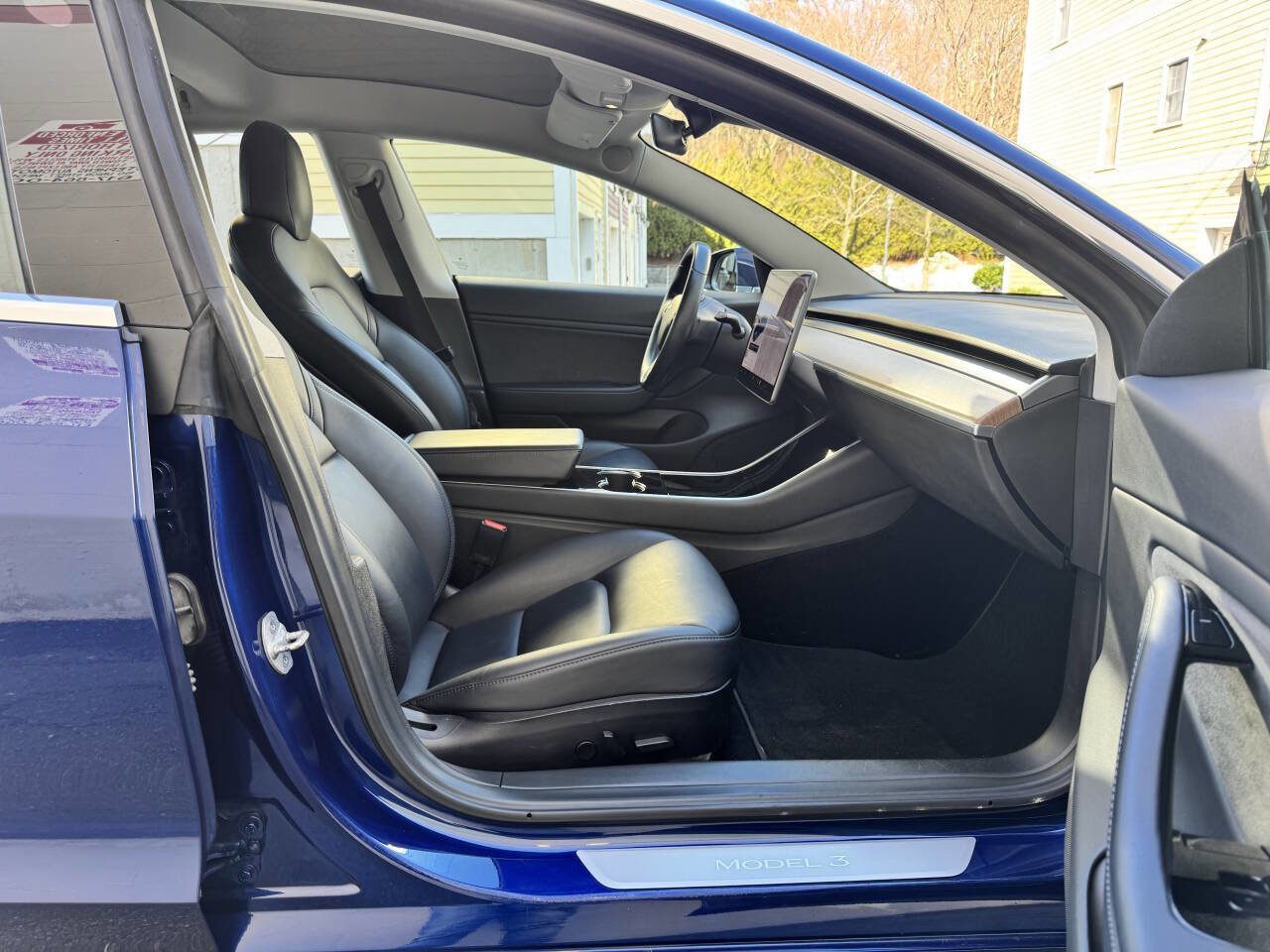 Used 2018 Tesla Model 3 Long Range image 18