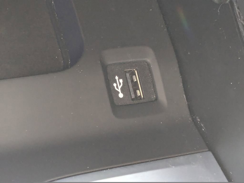 Used 2025 BMW X7 M60i w/ Executive Package image 10