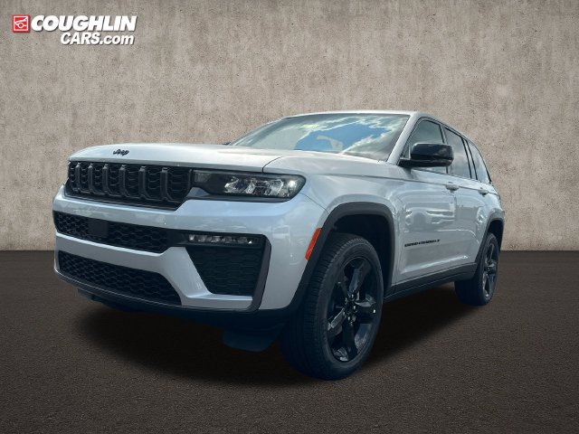 New 2026 Jeep Grand Cherokee Limited w/ Limited Altitude Package AWD/4WD image 3