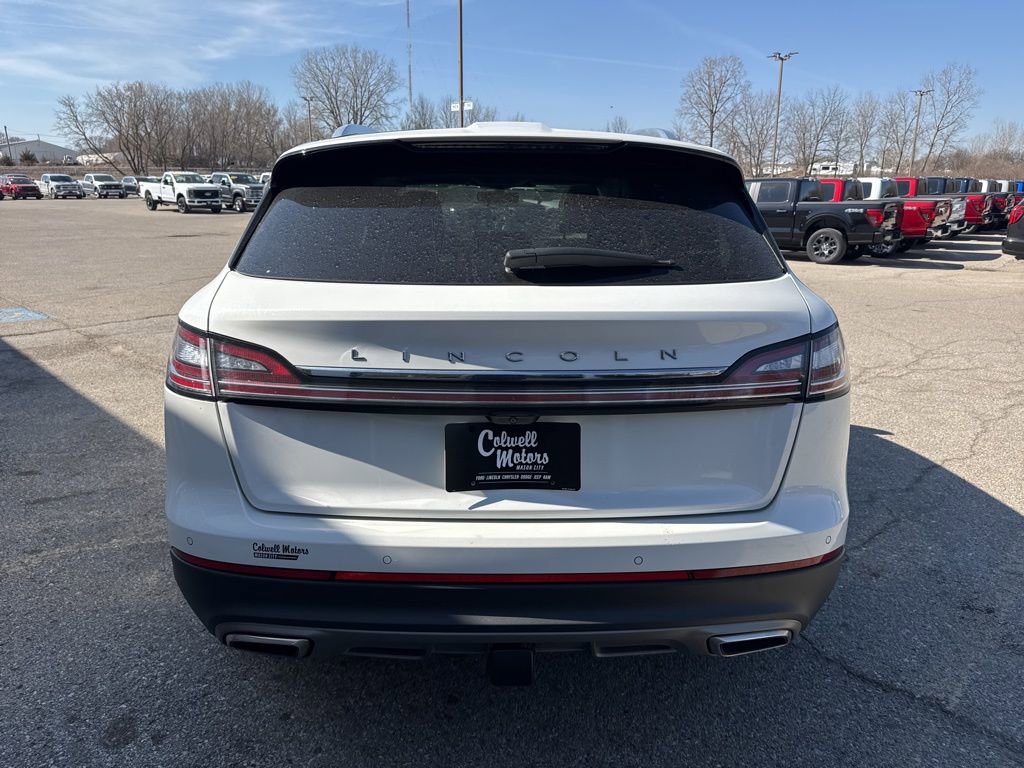 Used 2022 Lincoln Nautilus Reserve w/ Equipment Group 202A image 3