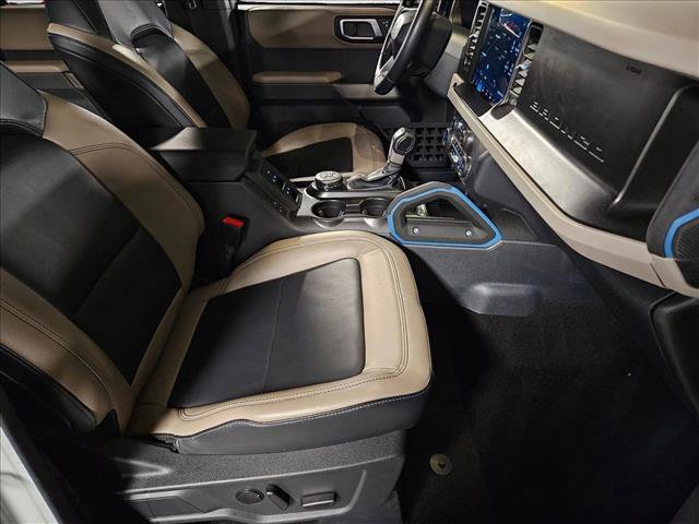 Used 2023 Ford Bronco Wildtrak AWD/4WD image 19
