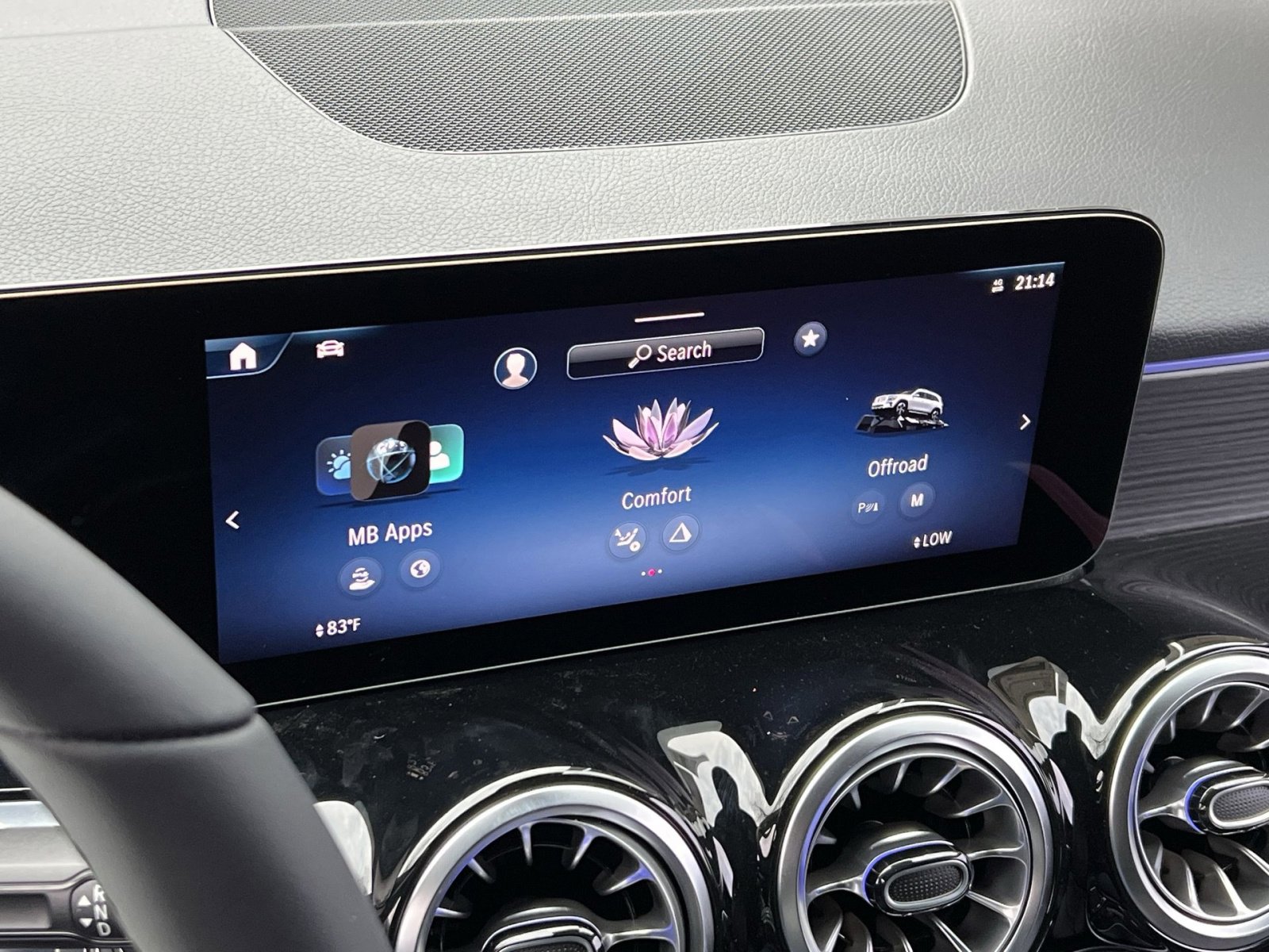 New 2026 Mercedes-Benz GLB 250 4MATIC image 18