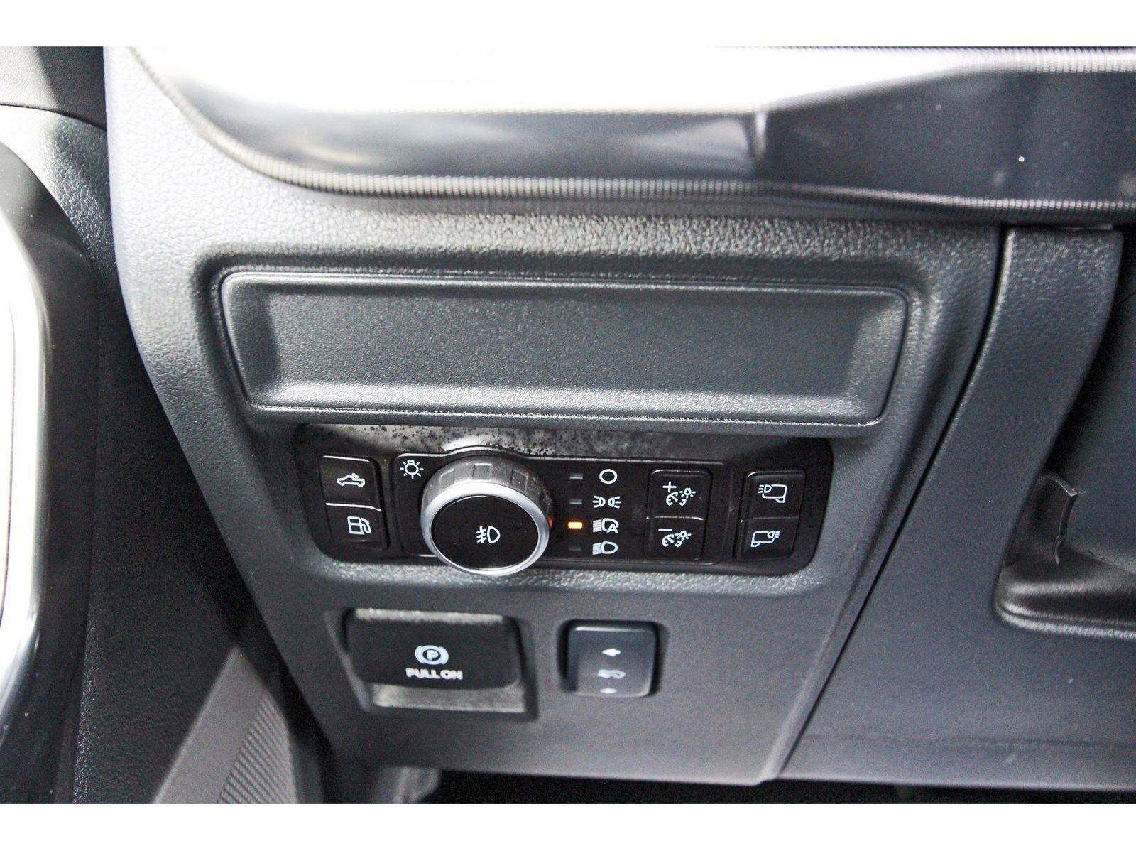 Used 2025 Ford F150 Platinum w/ FX4 Off-Road Package AWD/4WD image 18