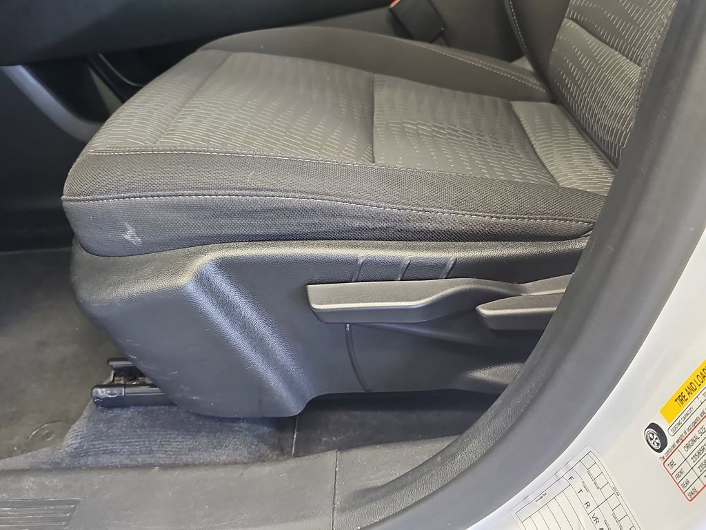 Used 2025 Chevrolet Equinox LT FWD image 27