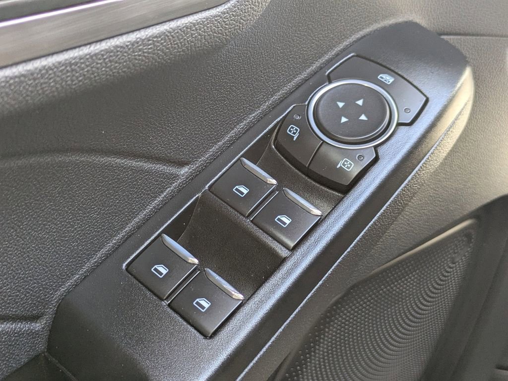 Used 2022 Ford Escape Titanium AWD/4WD image 27