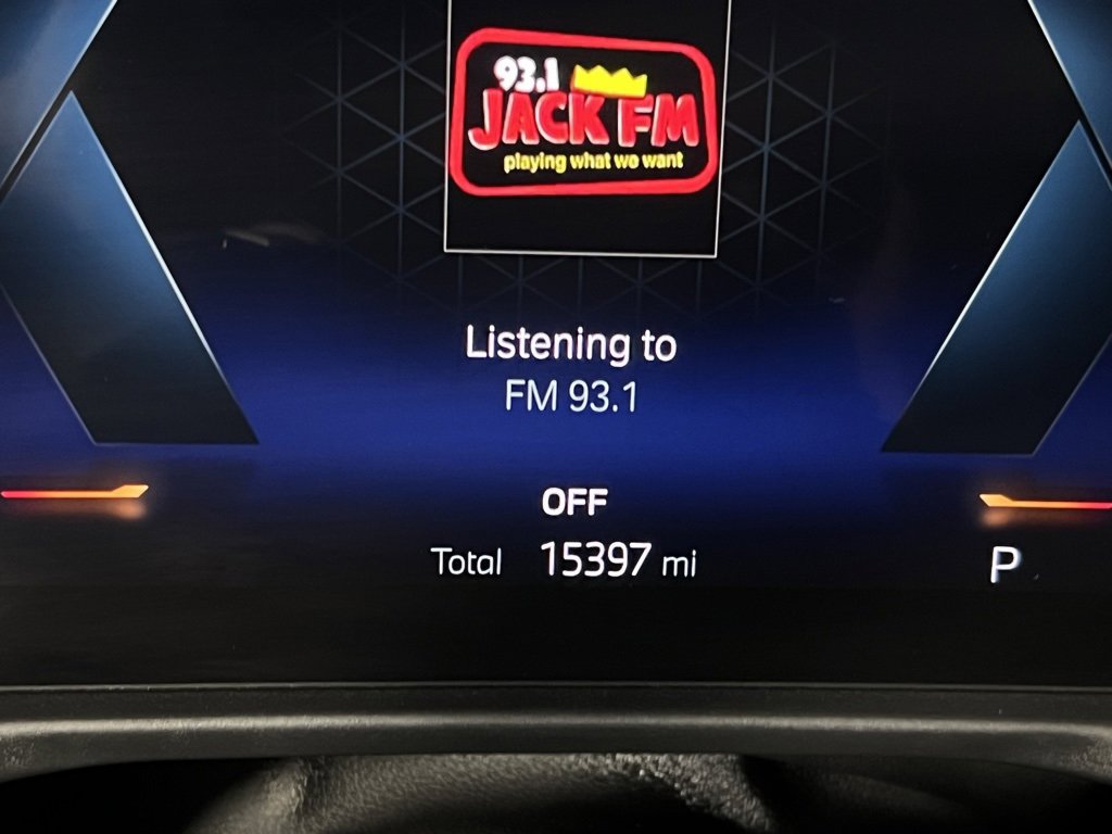 Used 2023 BMW i4 eDrive35 image 16