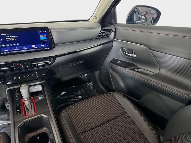 Certified 2026 Nissan Kicks SR w/ Illumination Package image 23