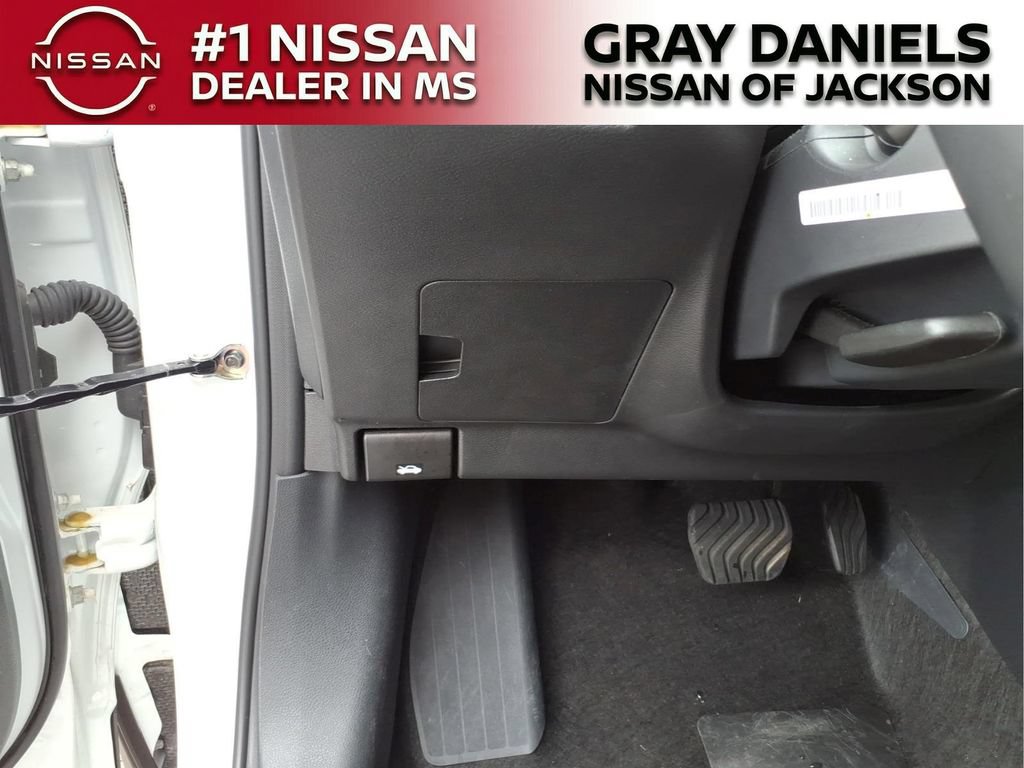 Certified 2025 Nissan Kicks SR AWD/4WD image 20