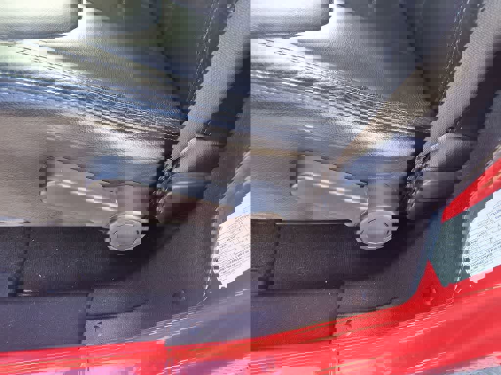 Used 2018 Jeep Wrangler Unlimited Sahara w/ Max Tow Package image 12