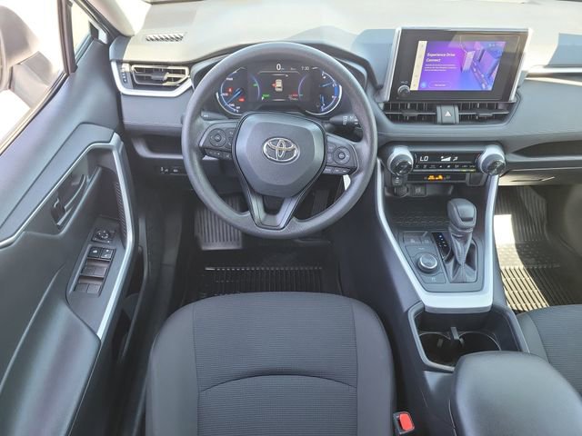 Used 2024 Toyota RAV4 LE AWD/4WD image 7