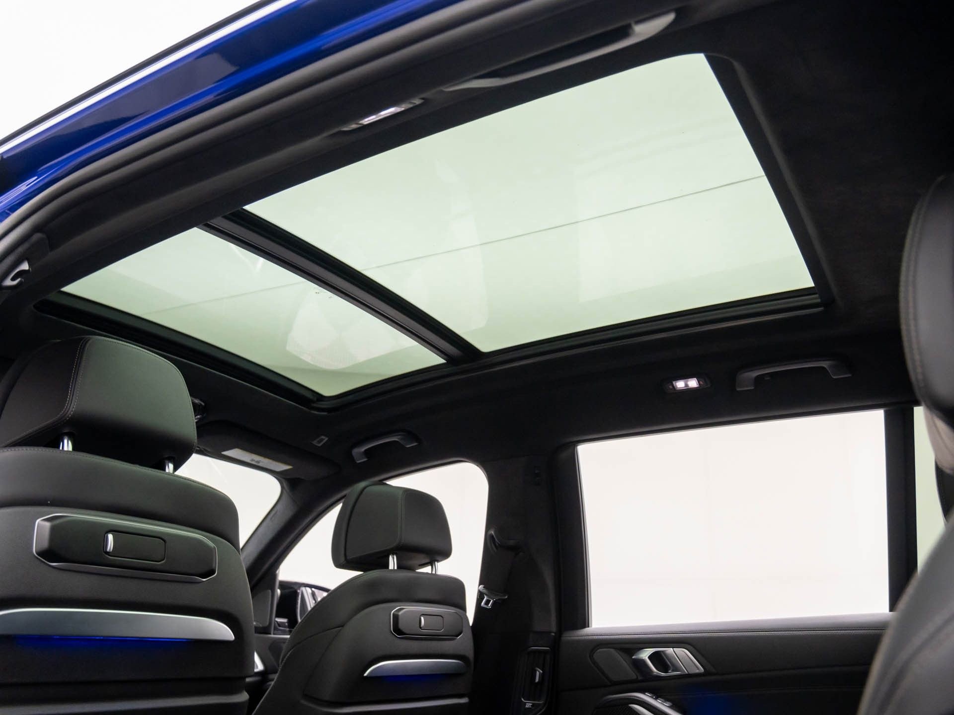 Certified 2024 BMW X7 M60i image 19