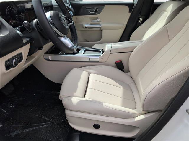 Certified 2025 Mercedes-Benz GLB 250 4MATIC image 16