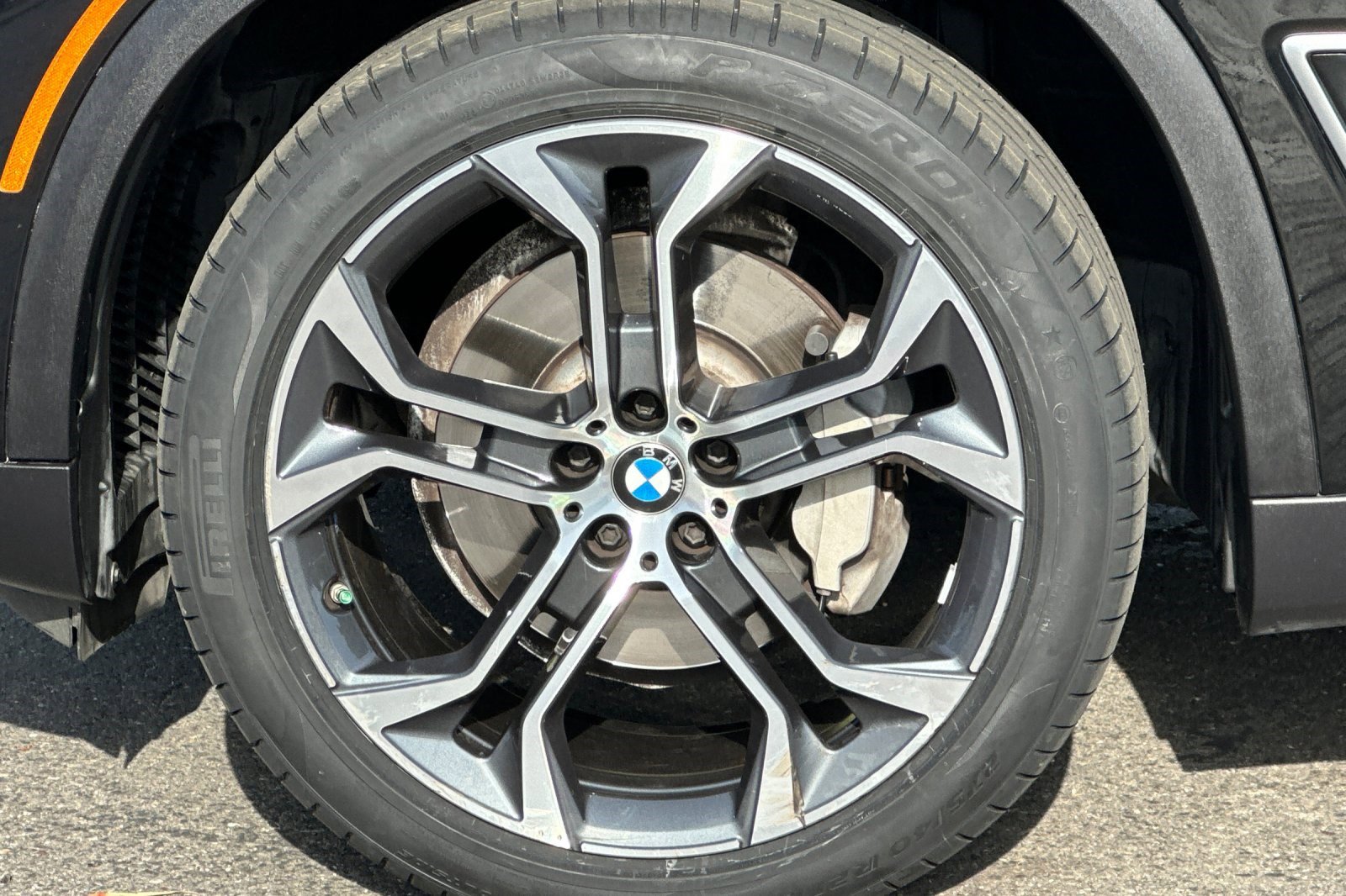 Certified 2023 BMW X5 sDrive40i w/ Climate Comfort Package image 37