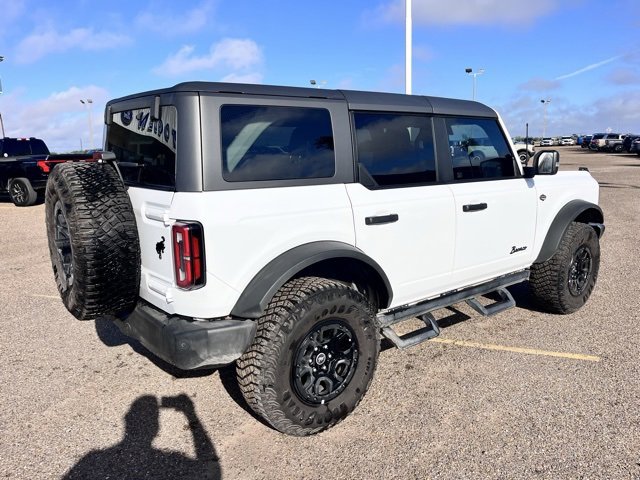 Used 2023 Ford Bronco Wildtrak image 4