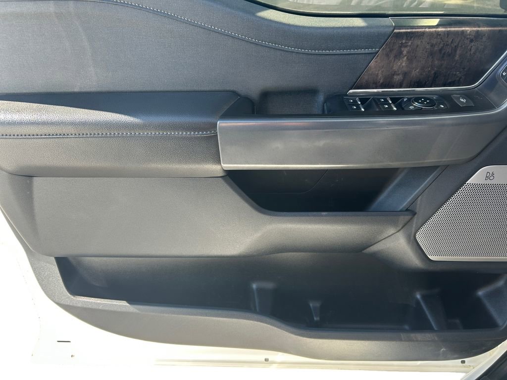 Used 2023 Ford F250 Lariat w/ Sport Appearance Package image 18