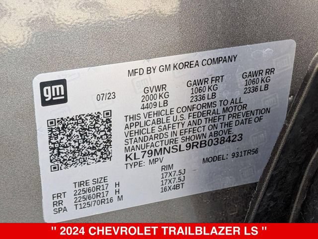 Used 2024 Chevrolet TrailBlazer LS AWD/4WD image 38