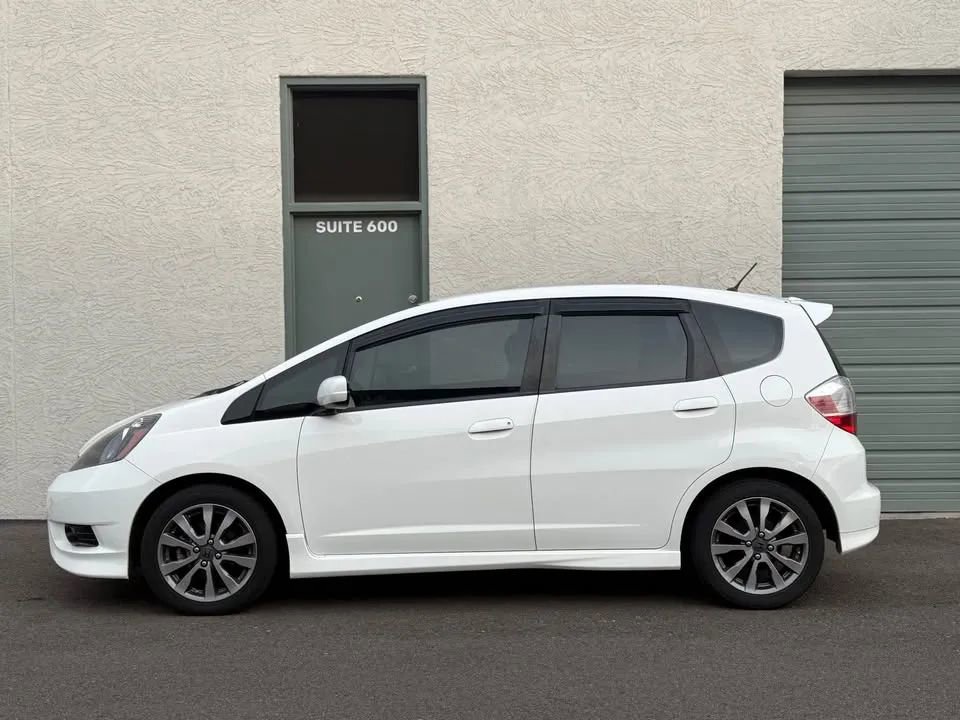 Used 2013 Honda Fit Sport image 2