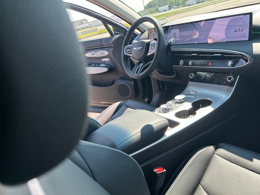 New 2026 Genesis GV70 2.5T Advanced AWD/4WD image 31