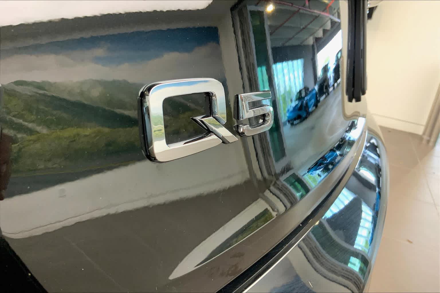 Used 2022 Audi Q5 2.0T Premium w/ Convenience Package AWD/4WD image 33