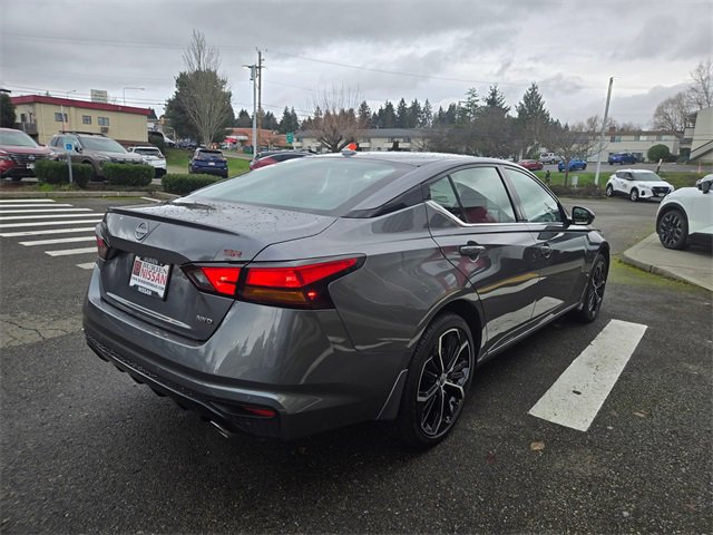 Used 2025 Nissan Altima 2.5 SR image 7