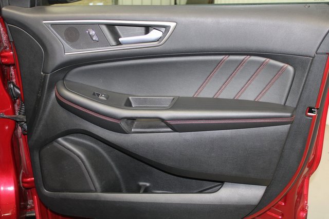 Used 2022 Ford Edge ST-Line image 20