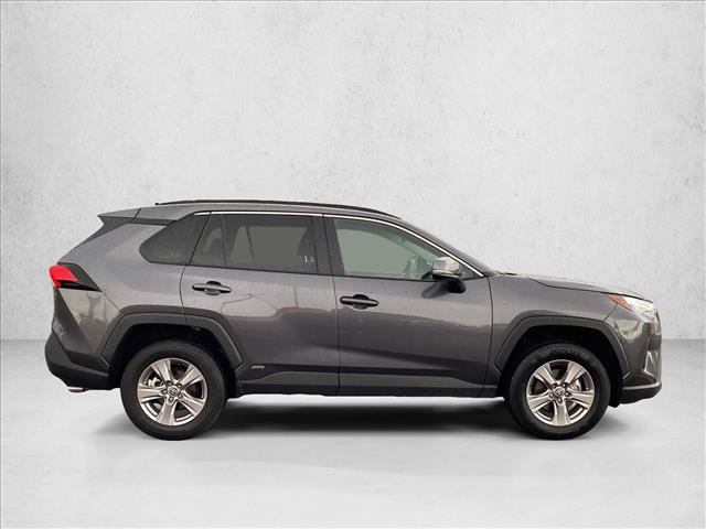 Used 2025 Toyota RAV4 XLE AWD/4WD image 4