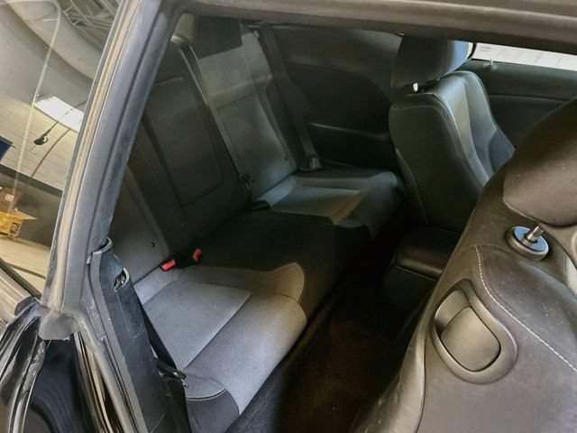 Used 2015 Dodge Challenger SXT RWD image 25