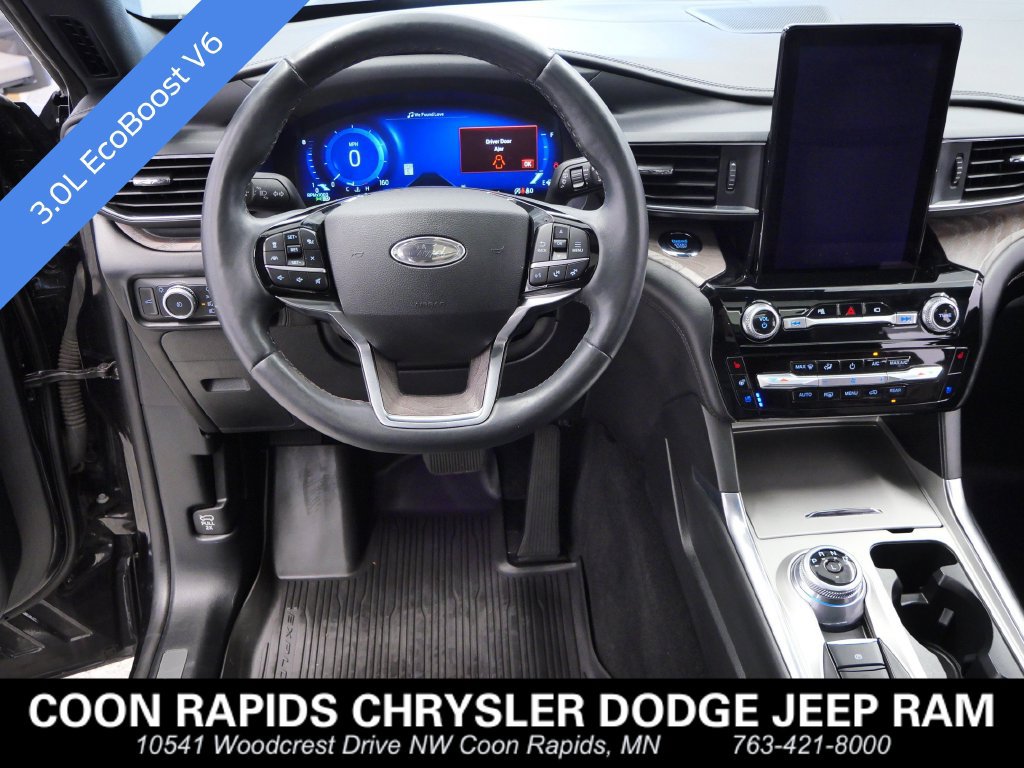 Used 2022 Ford Explorer Platinum w/ Equipment Group 601A AWD/4WD image 15