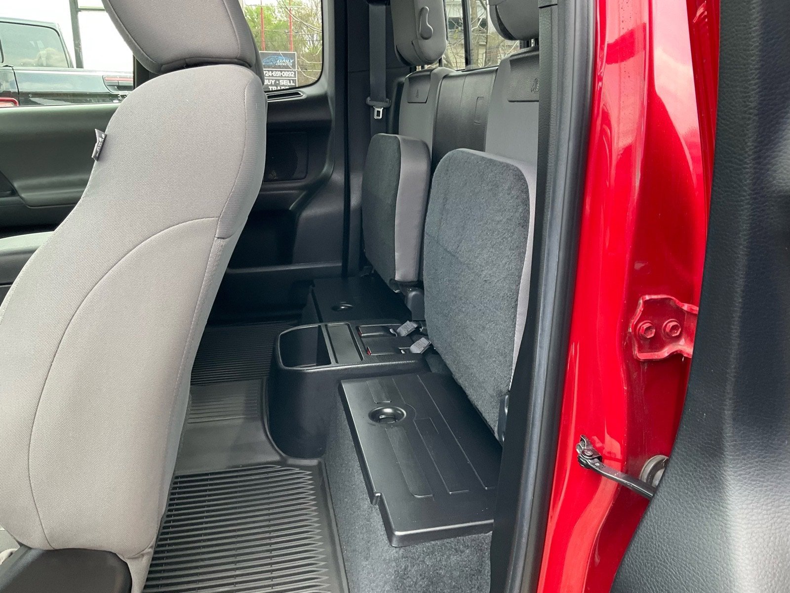 Used 2023 Toyota Tacoma SR5 w/ Technology Package AWD/4WD image 18